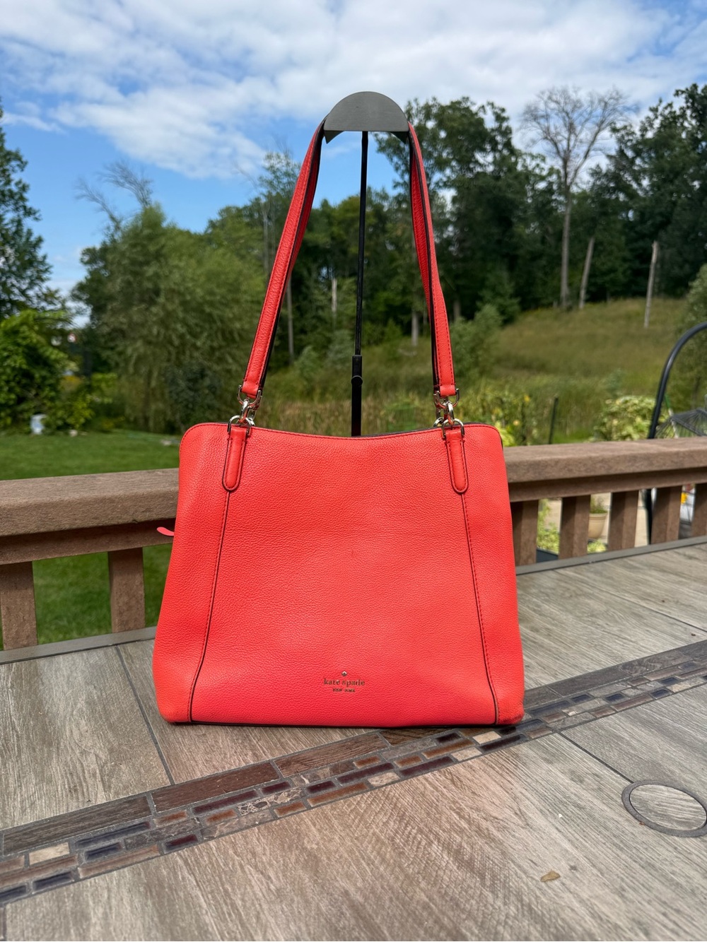 Kate Spade New York Jackson Medium Triple Compartment Shoulder Bag Leather Coral